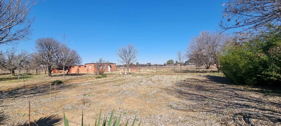 6 Bedroom Property for Sale in Roodewal Free State